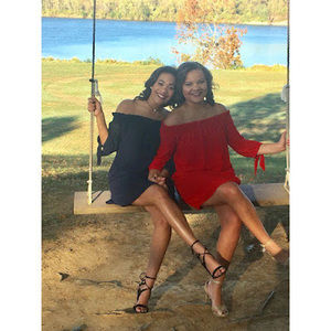 Meet your Posher, Alexia